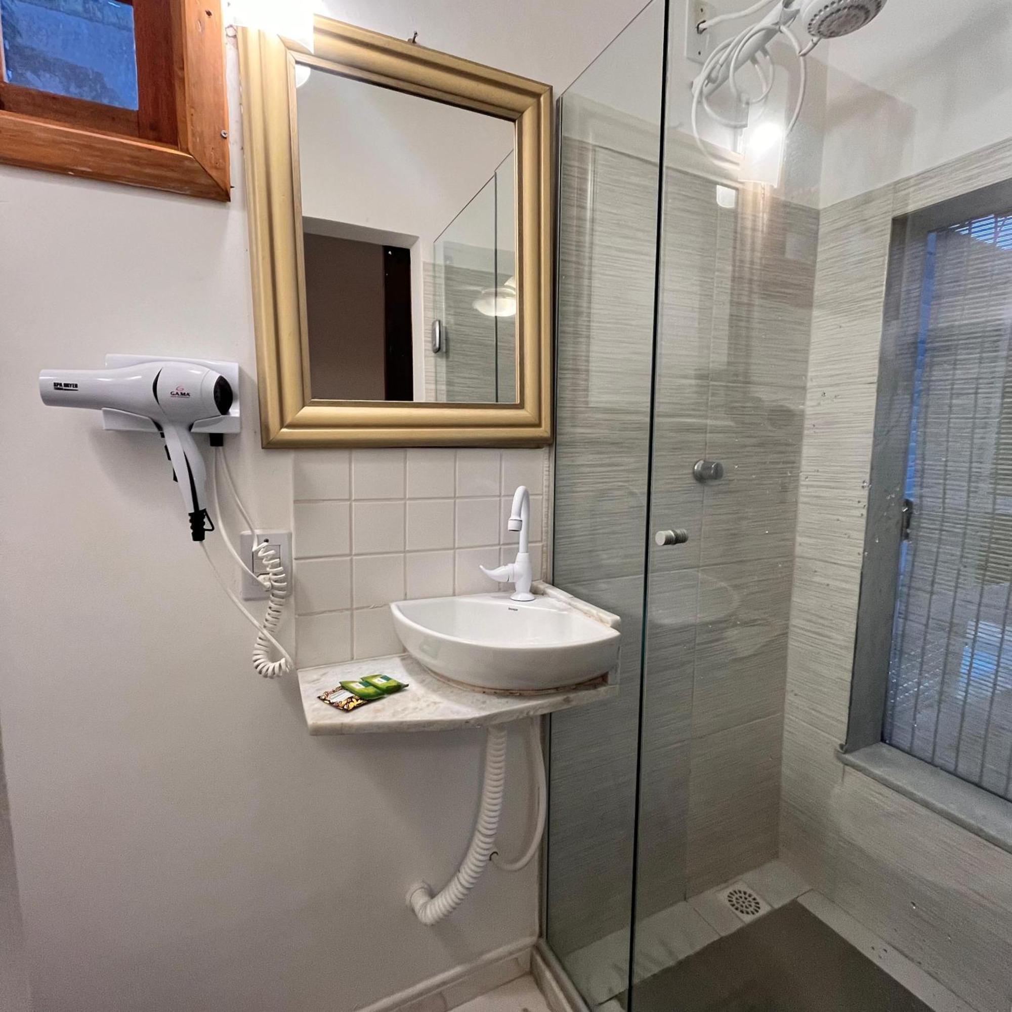 Casa Toscano Guest House أنجرا دوس ريس المظهر الخارجي الصورة